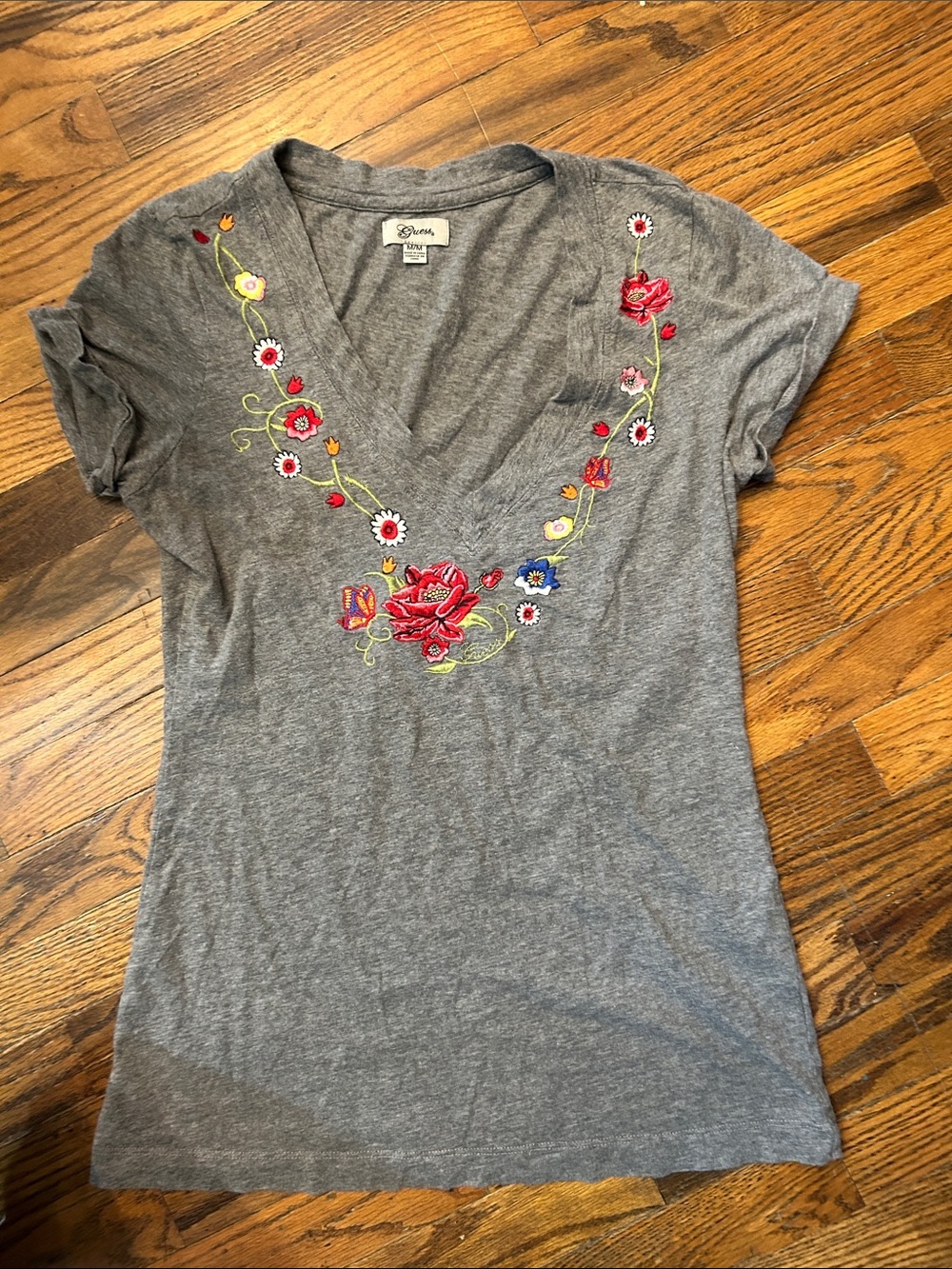 GUESS Gray V-Neck Tee with Red Floral Embroidery